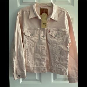 NWT Pink Levi’s Denim trucker jacket, size M